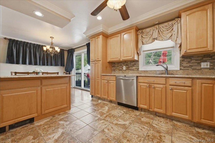 Welcome to 1022 White Birch Lane - Move-In Ready &amp; Waiting for - photo 10
