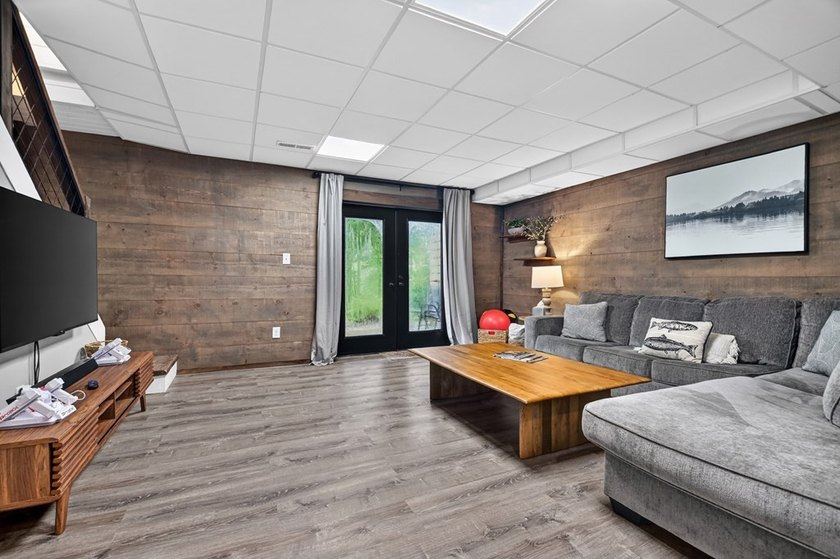 Experience the best of Blue Ridge creekfront living with this - photo 31