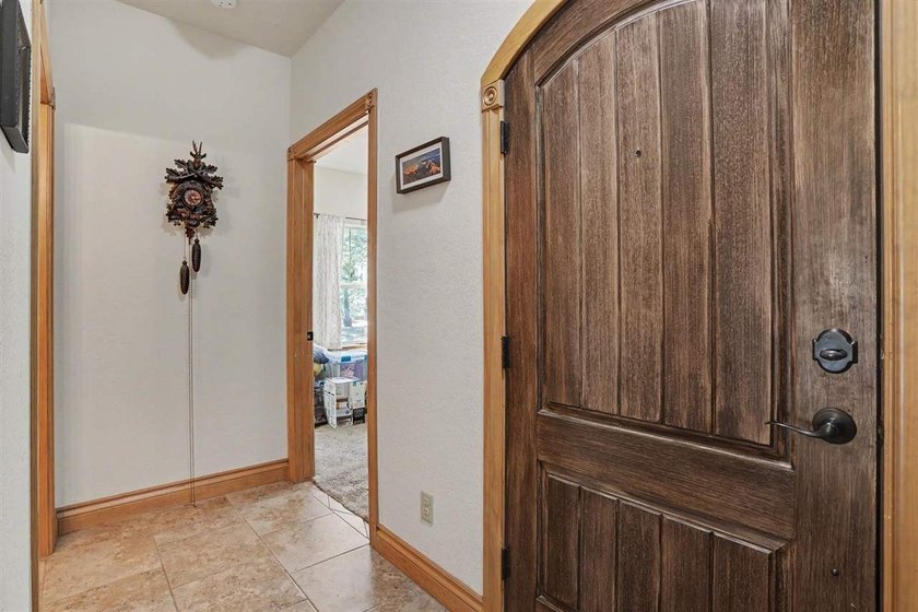 Beautiful home in Medicine Park's Granite Ridge Addition. This 3 - photo 36