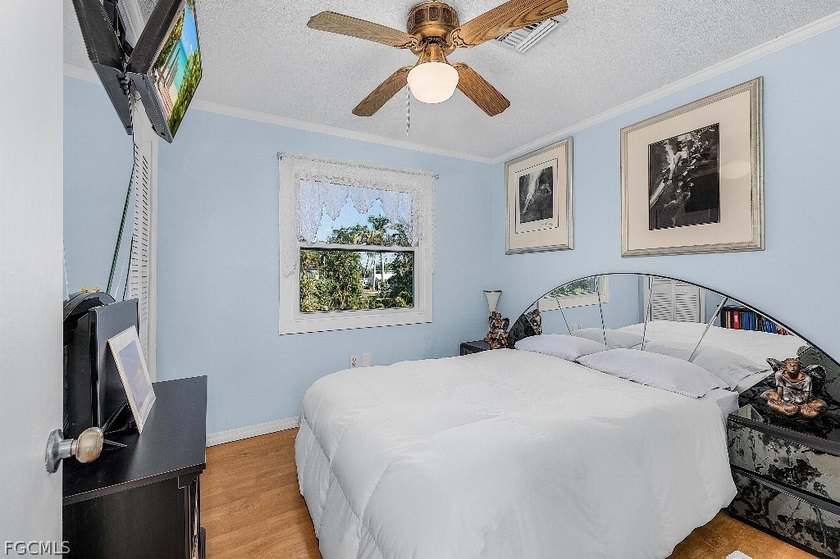 Back on the market after Buyer's financing fell through - photo 8