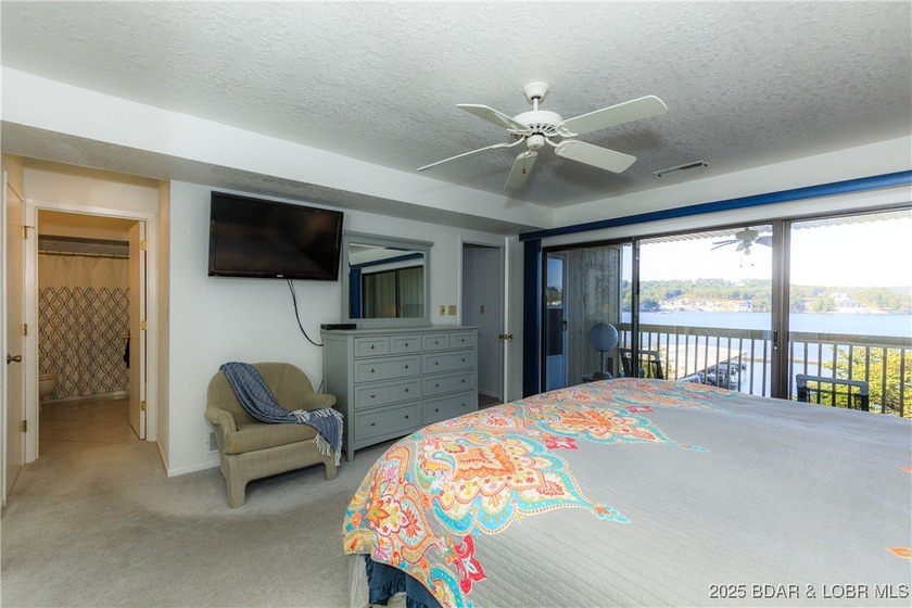 Welcome to your lakeside retreat - where life slows down and - photo 24