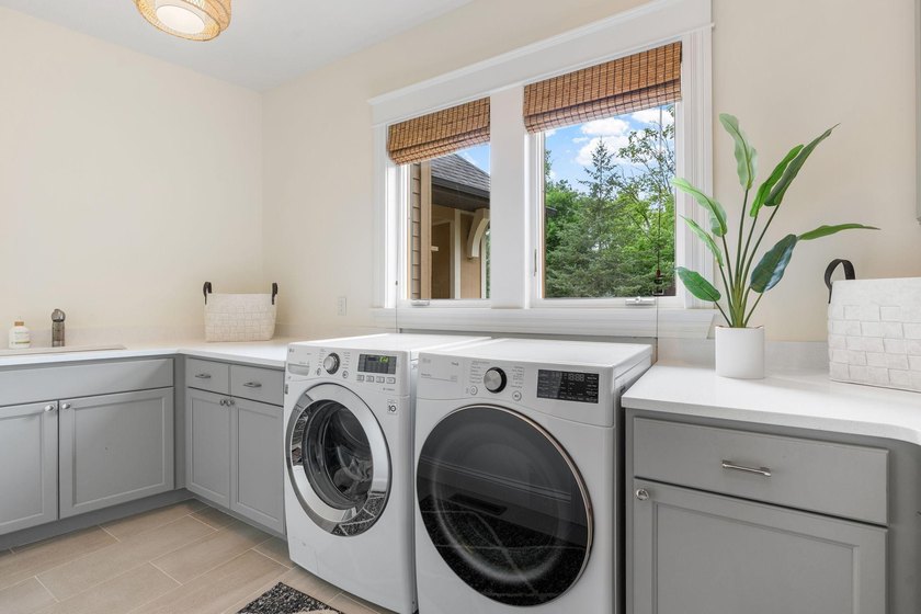 Welcome to 710 Shadyview Lane. Built by Pillar Homes, this - photo 31