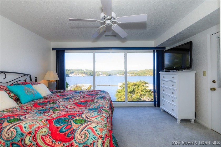 Welcome to your lakeside retreat - where life slows down and - photo 32