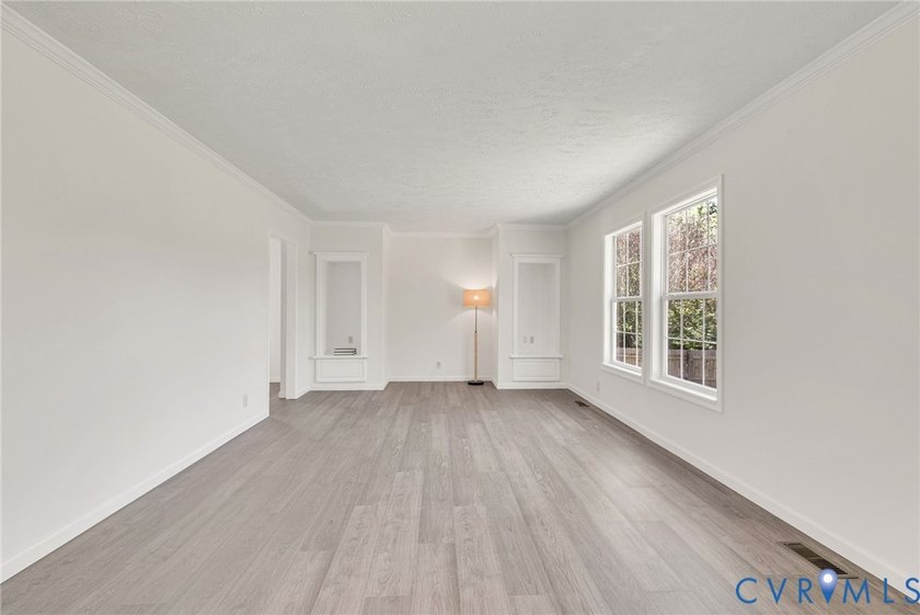 Welcome to 9424 Marlfied Road, featuring a gorgeous - photo 10