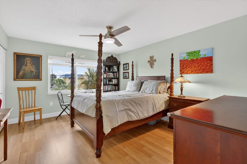 This beautifully updated 2 bedroom, 1 bath condo offers the - photo 13
