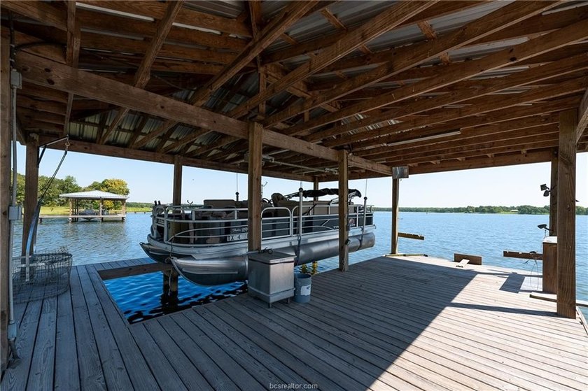 Newly renovated Lake Limestone waterfront home with 210+ feet of - photo 17