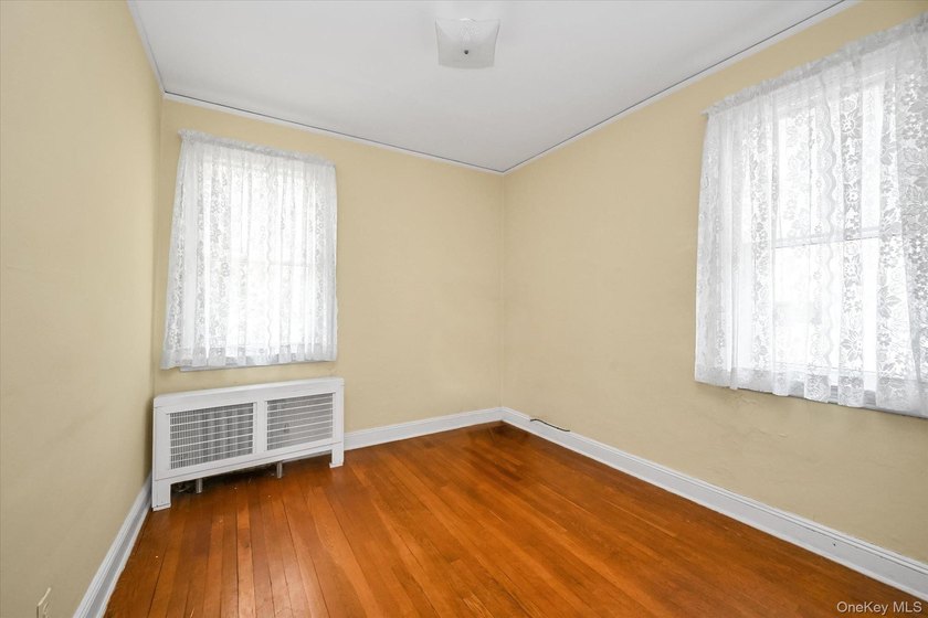 Lovingly Maintained Detached Colonial Nestled on a Beautiful - photo 12