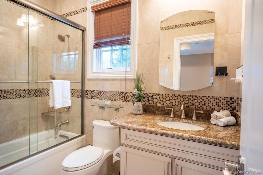 Gorgeous Colonial Style Home Nestled In A Secure And Exclusive - photo 20