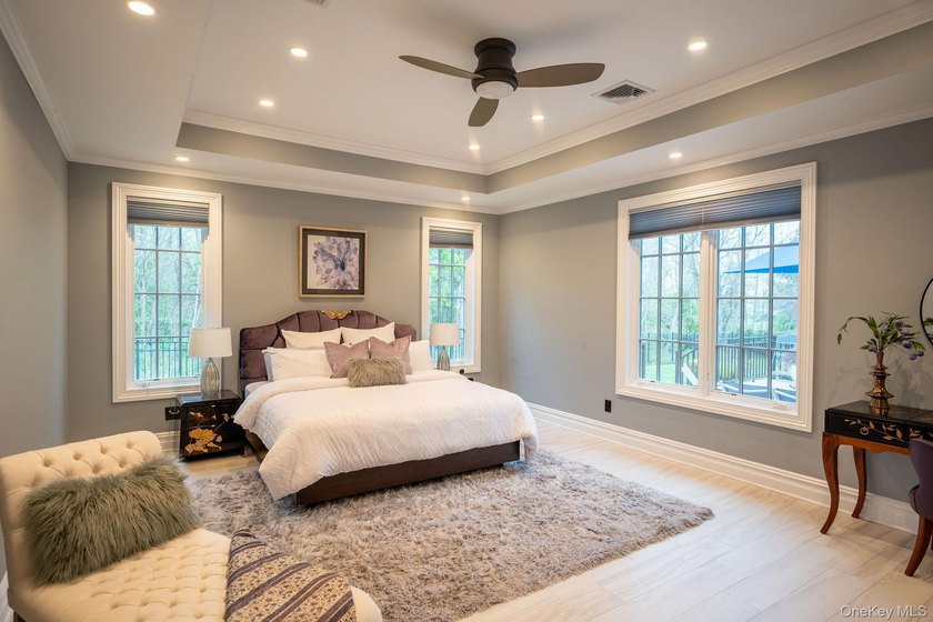 Gorgeous Colonial Style Home Nestled In A Secure And Exclusive - photo 26