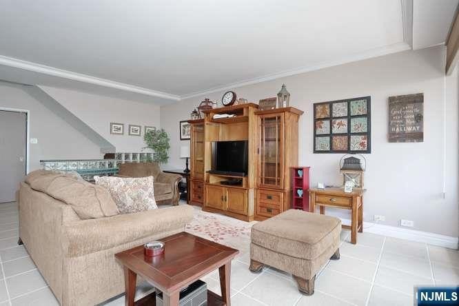 Perched atop the majestic Palisades, this beautifully updated - photo 10
