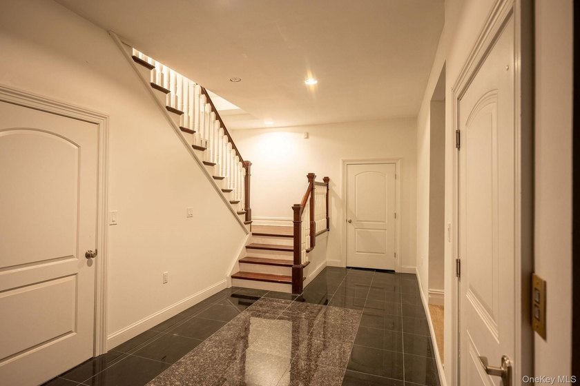 Gorgeous Colonial Style Home Nestled In A Secure And Exclusive - photo 44
