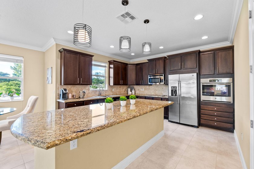 Live large, save big, and enjoy the view. Built in 2014 by Minto - photo 17
