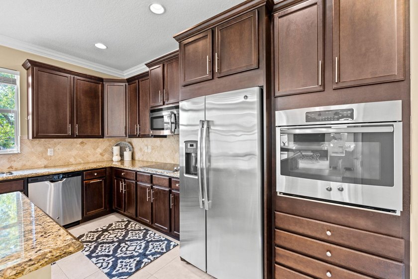 Live large, save big, and enjoy the view. Built in 2014 by Minto - photo 18