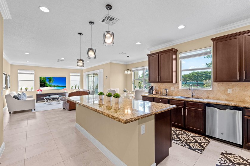 Live large, save big, and enjoy the view. Built in 2014 by Minto - photo 19