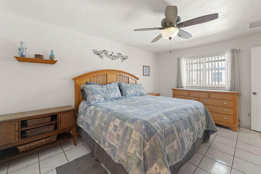 Location, location this 3 bedroom 2 bath home is centrally - photo 28
