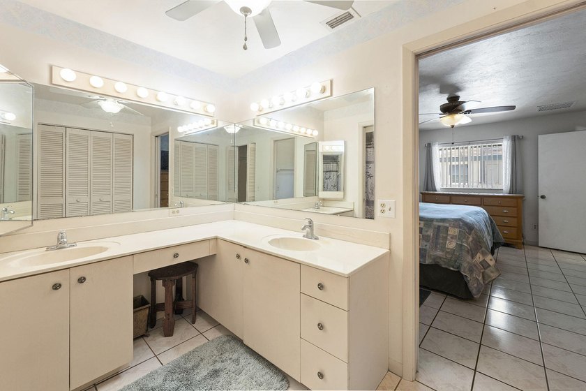 Location, location this 3 bedroom 2 bath home is centrally - photo 31