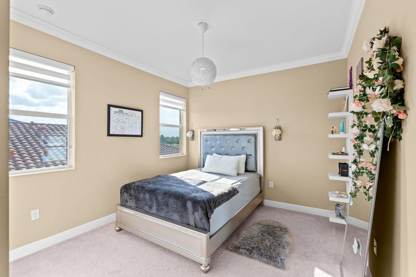 Live large, save big, and enjoy the view. Built in 2014 by Minto - photo 31