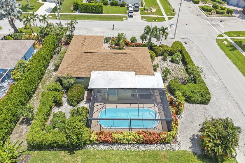 Location, location this 3 bedroom 2 bath home is centrally - photo 42