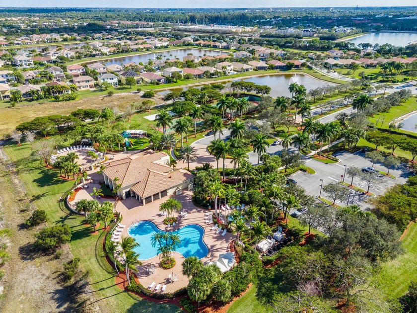 Live large, save big, and enjoy the view. Built in 2014 by Minto - photo 44
