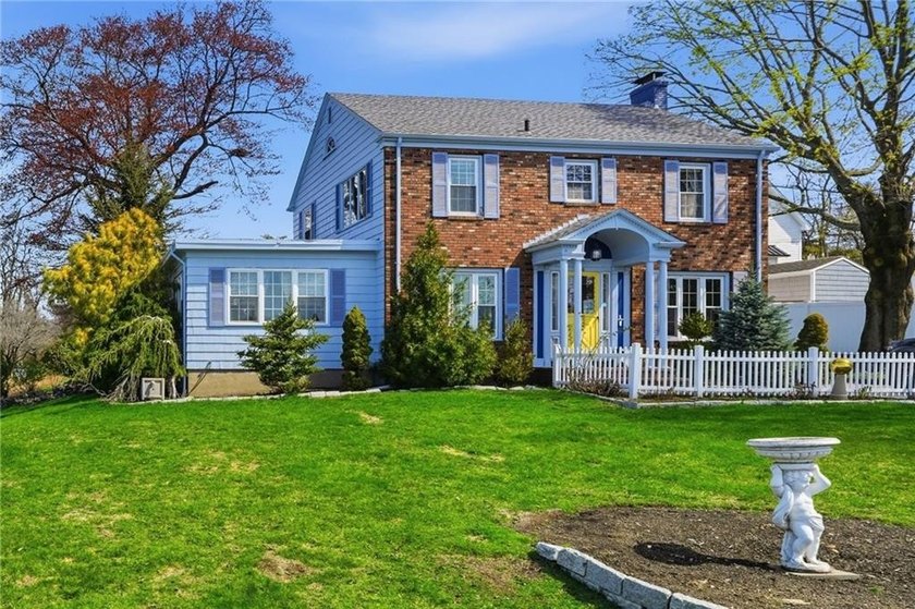 Fabulous water front home in the heart of the East Bay with - photo 2