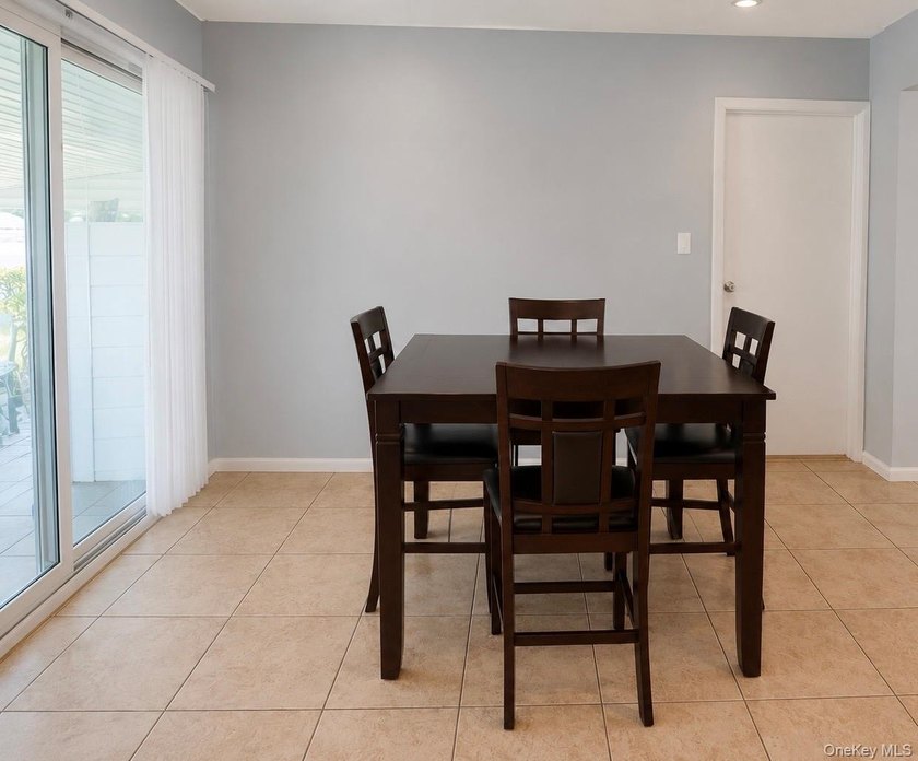 Welcome to this charming home located on a quiet cul-de-sac! - photo 14