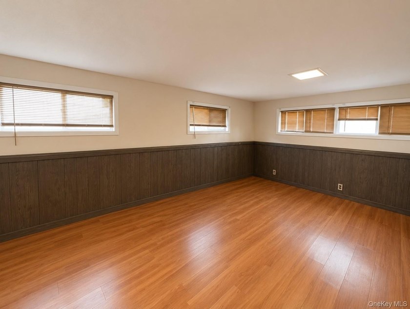 Welcome to this charming home located on a quiet cul-de-sac! - photo 16