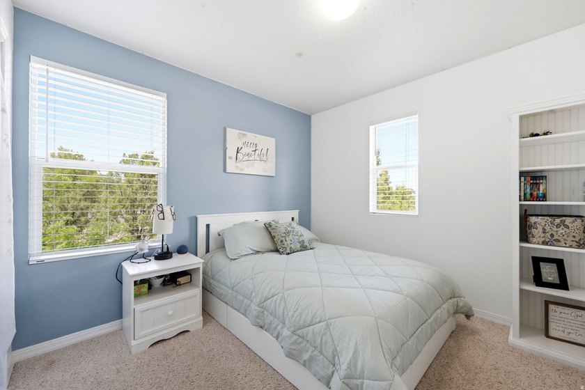 Welcome to this beautiful 3-bedroom, 2.5-bath home tucked away - photo 23