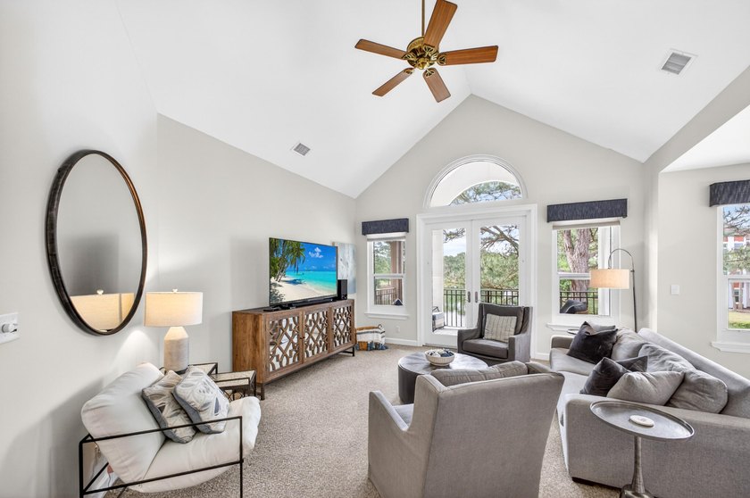 Beautifully updated and offered fully furnished, this spacious - photo 18