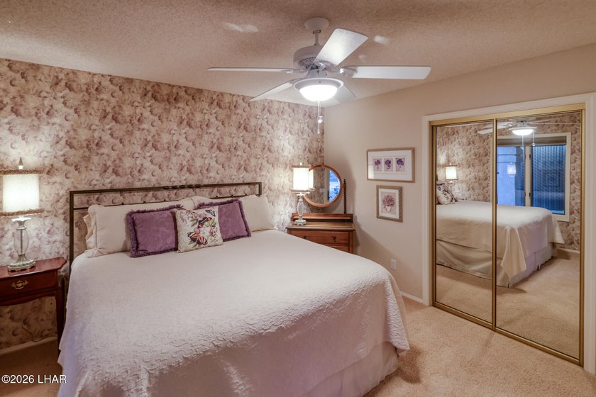 ONE OWNER CUSTOM HOME!!!! Absolutely mint condition and upgraded - photo 30