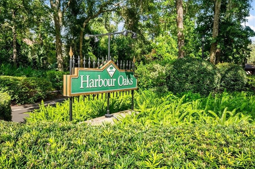 Turnkey, fully furnished, and beautifully renovated-welcome to - photo 34