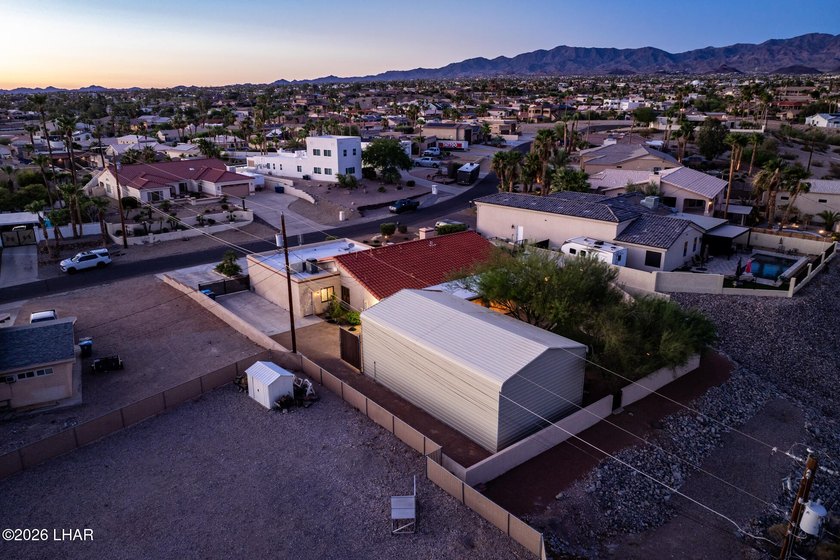 ONE OWNER CUSTOM HOME!!!! Absolutely mint condition and upgraded - photo 43