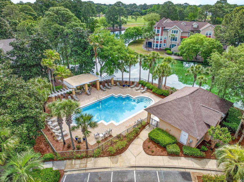 Beautifully updated and offered fully furnished, this spacious - photo 47