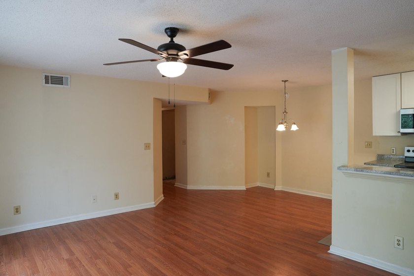 Located in Myrtle Beach, this 3-bedroom, 2 full bathroom condo - photo 4