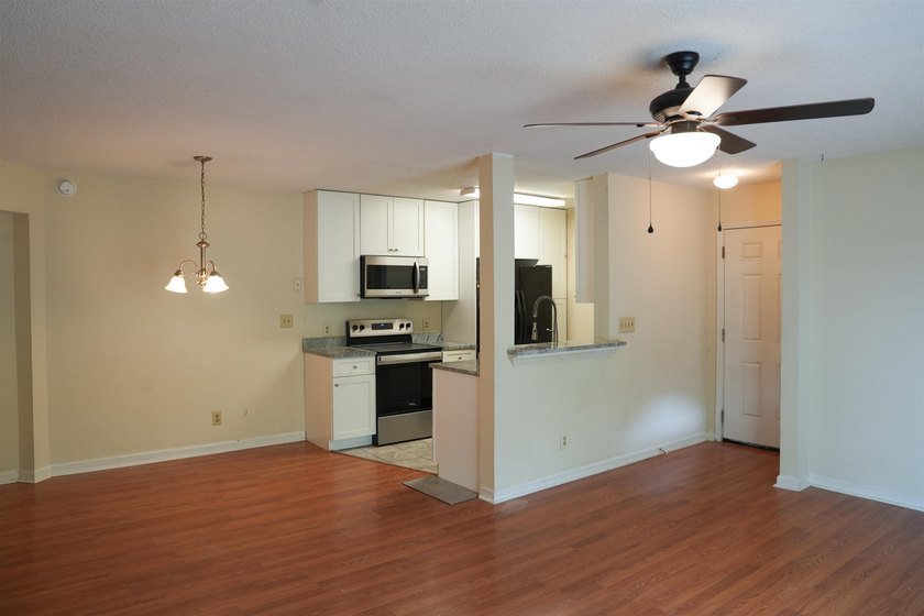 Located in Myrtle Beach, this 3-bedroom, 2 full bathroom condo - photo 5