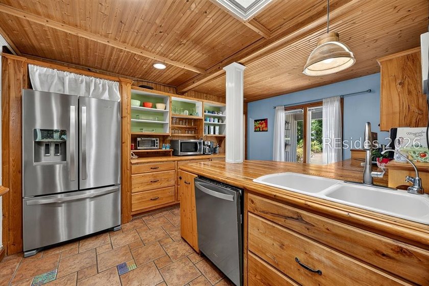 Private Golf Course Estate with Guest House, Bonus Suite &amp; - photo 17