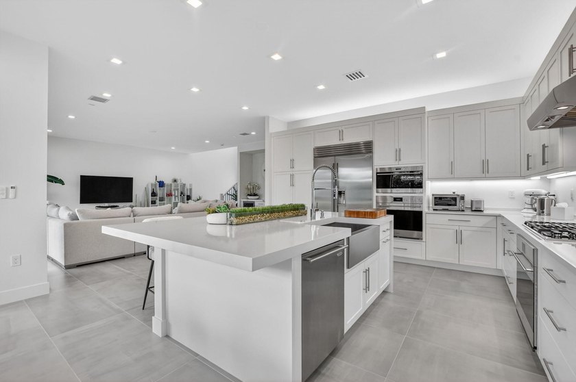 Brand New Home 5/5 upgraded in Lotus Edge. Don't wait to build - photo 10