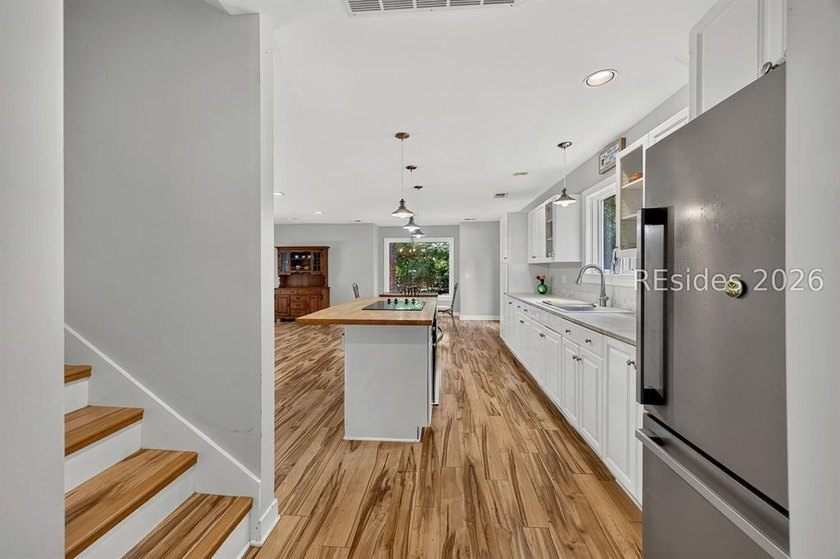 Private Golf Course Estate with Guest House, Bonus Suite &amp; - photo 48