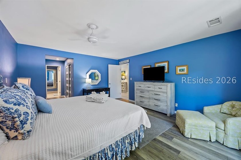 Opportunity is Calling!!! Beach Oriented Large (1,988 sq/ft) 3 - photo 24