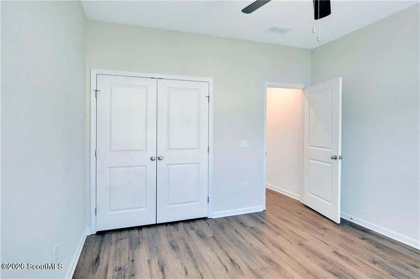Newer home in a fantastic family neighborhood with a community - photo 22