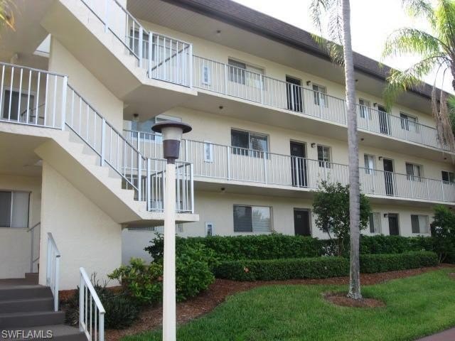 WELCOME TO GULF WINDS EAST! THIS LARGE 2 BEDROOM 2 BATH SECOND - photo 31