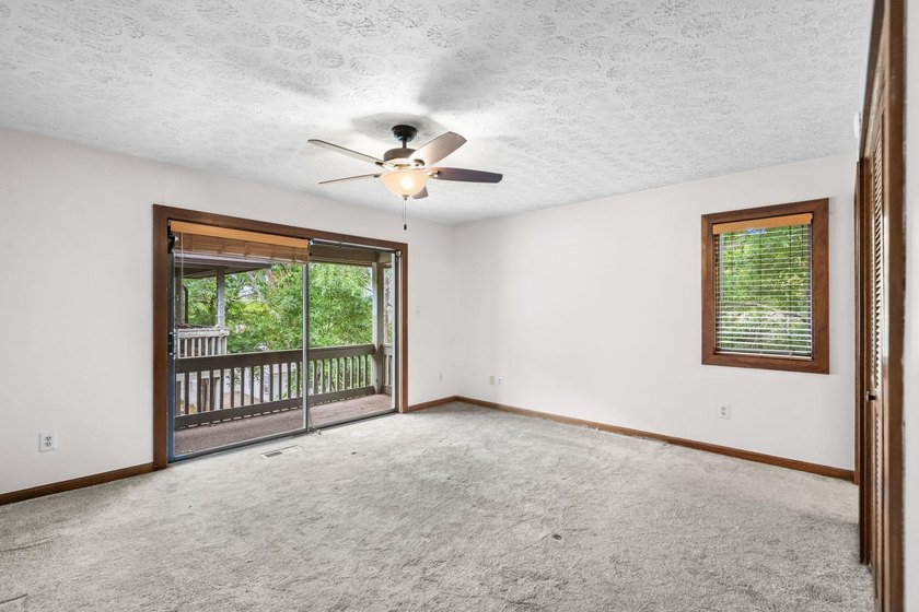 Unit 301 at Spinnaker's Reach is a spacious top-floor condo - photo 21