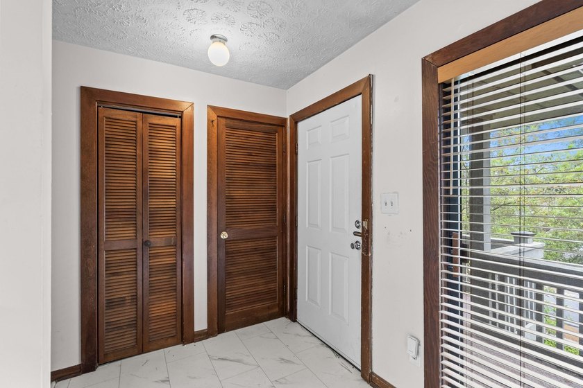 Unit 301 at Spinnaker's Reach is a spacious top-floor condo - photo 32