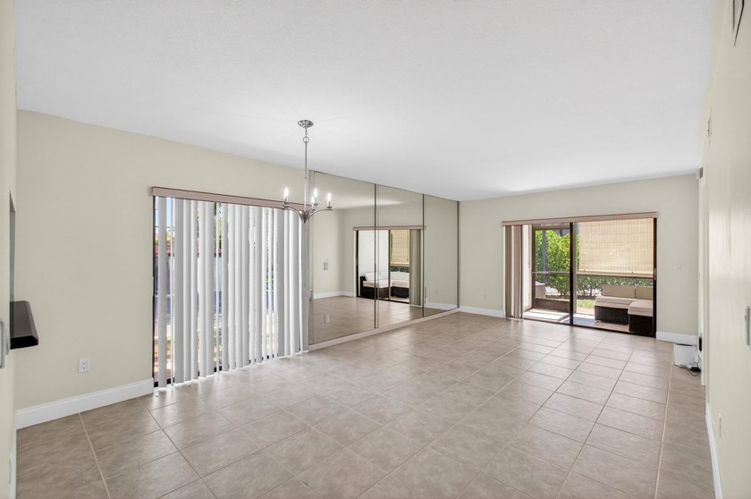 Discover the perfect East Boca lifestyle in this beautifully - photo 17