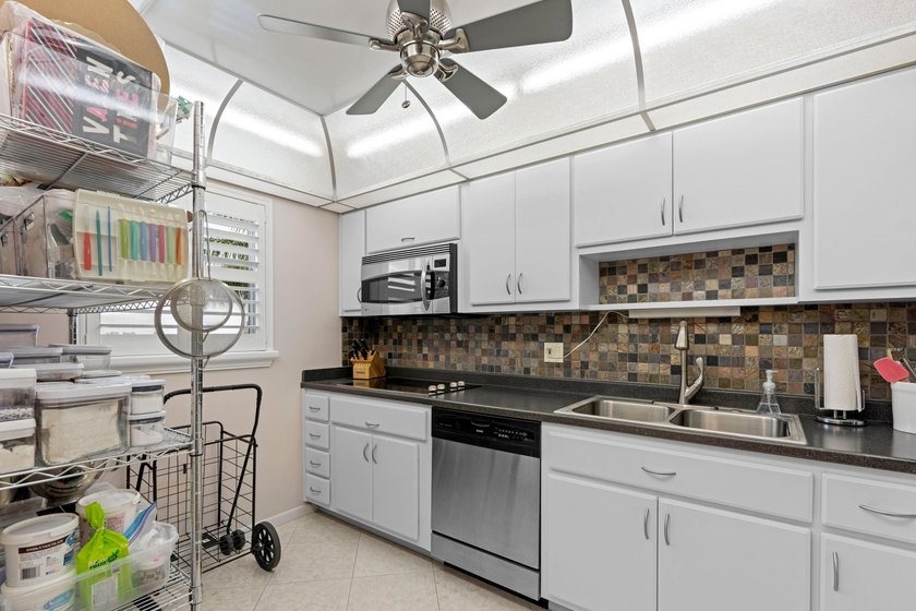 Rare opportunity to own a truly one-of-a-kind residence in one - photo 24