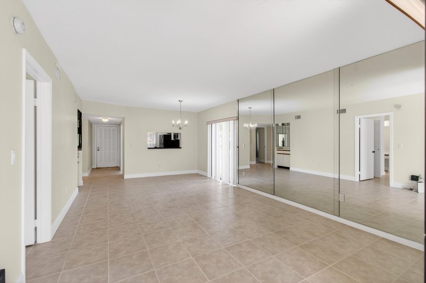 Discover the perfect East Boca lifestyle in this beautifully - photo 25