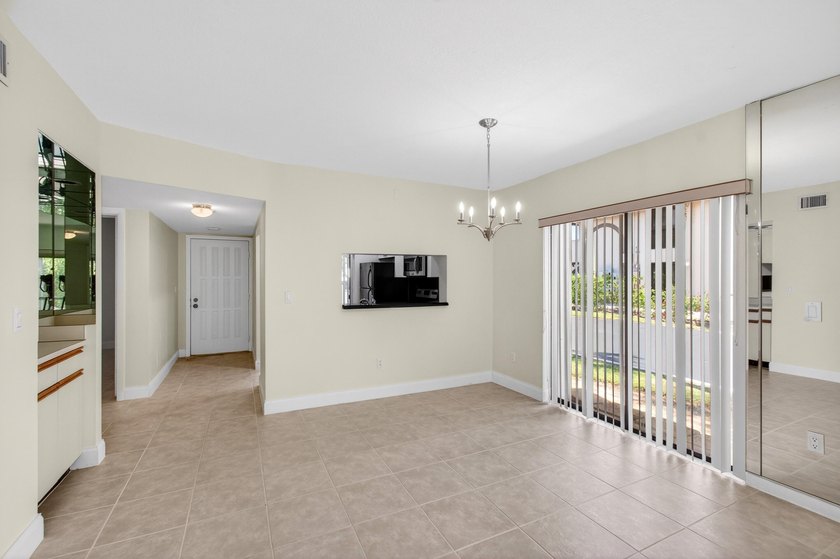 Discover the perfect East Boca lifestyle in this beautifully - photo 28