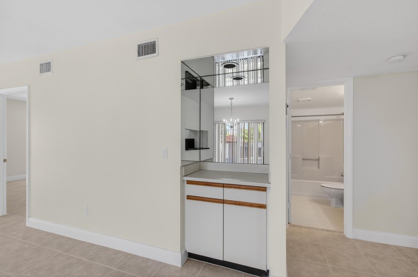 Discover the perfect East Boca lifestyle in this beautifully - photo 30