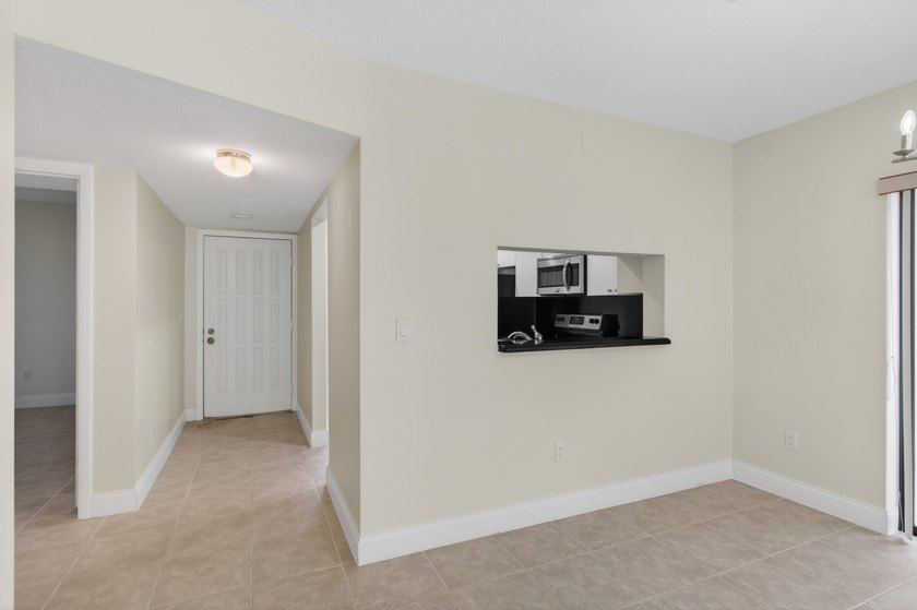 Discover the perfect East Boca lifestyle in this beautifully - photo 31
