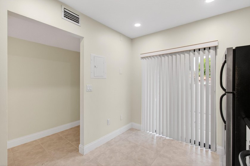 Discover the perfect East Boca lifestyle in this beautifully - photo 36