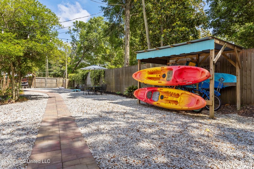 Welcome to Front Beach Cottages, one of Ocean Springs' most - photo 48